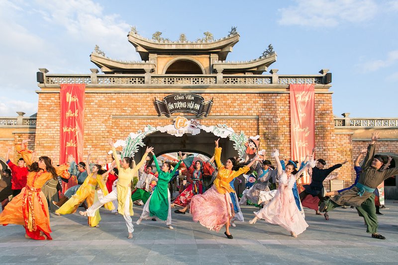 Hoi An Impression Park is located in the center of Hoi An travel guide