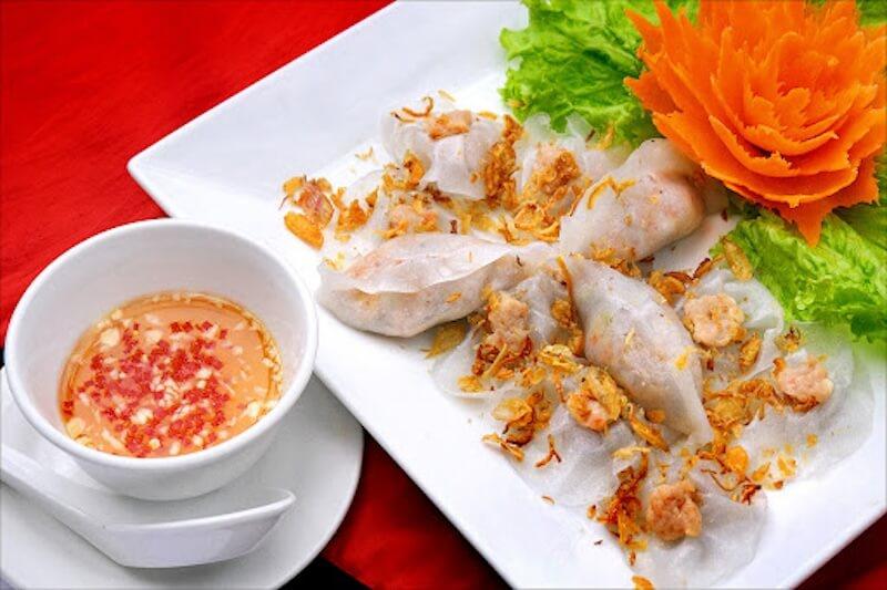 Bánh bao bánh vạc - An attractive dish in both appearance and taste