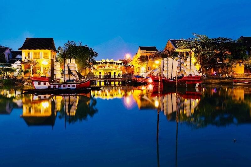 The ancient town of Hoi An glowing at night