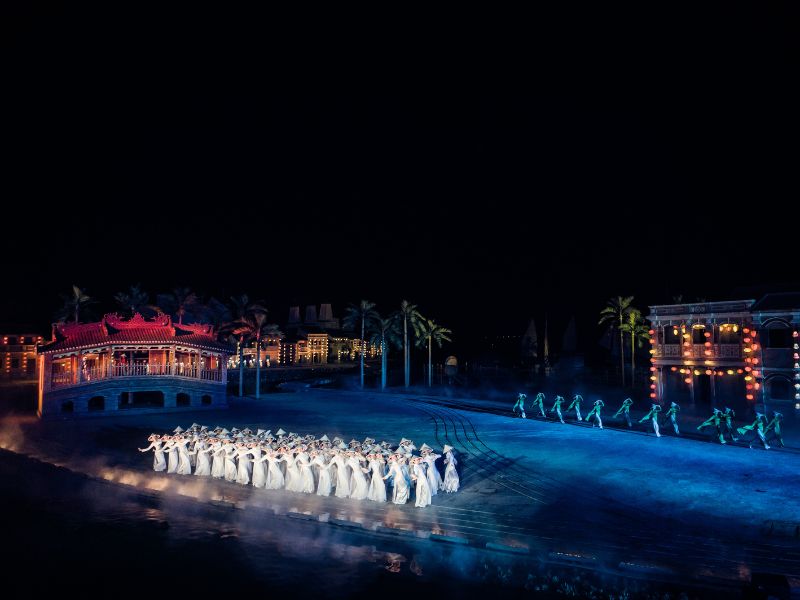The journey back to the past with the Hoi An Memories show.