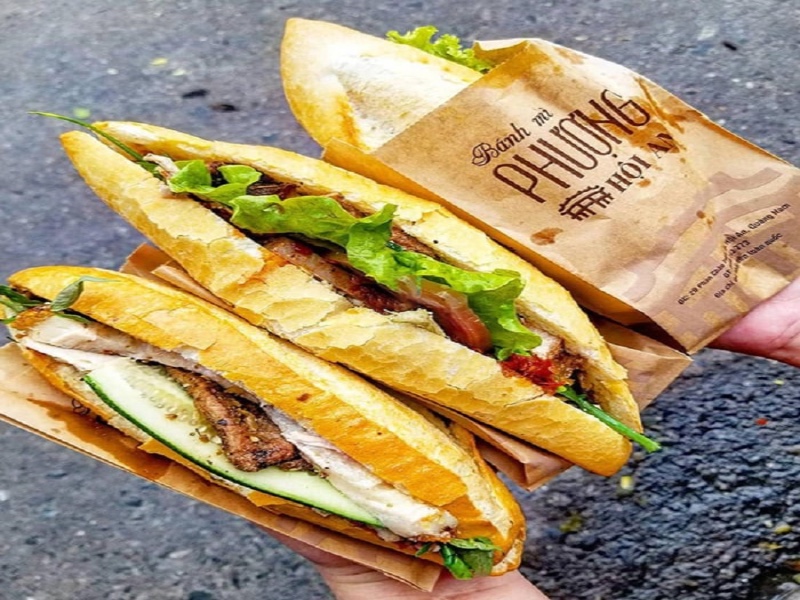 Bánh mì Phượng đáng thử khi đến Hội An