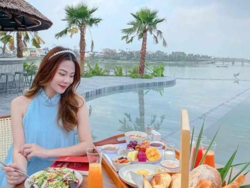 Những bữa ăn “sang chảnh” tại nhà hàng của Hoi An Memories Resort and Spa