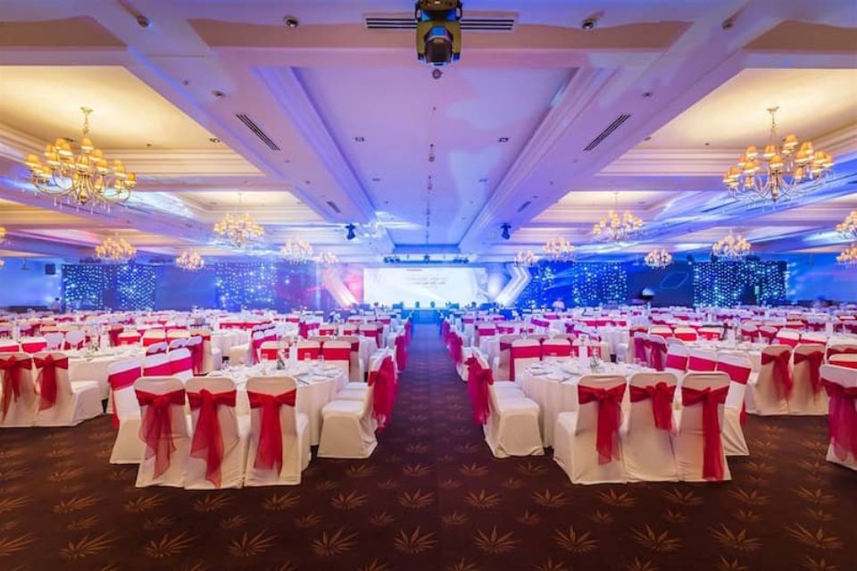Sảnh tiệc cưới Riverside Palace Quận 4 sang trọng 