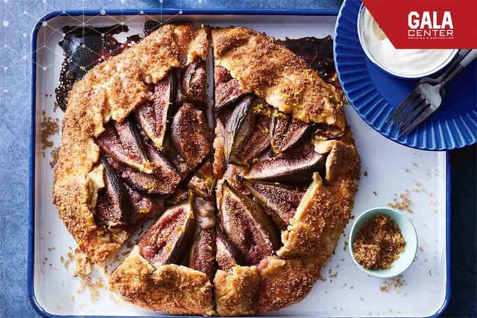 Honeyed Fig Crostata tuyệt vời khi kết hợp với Moscato d'Asti