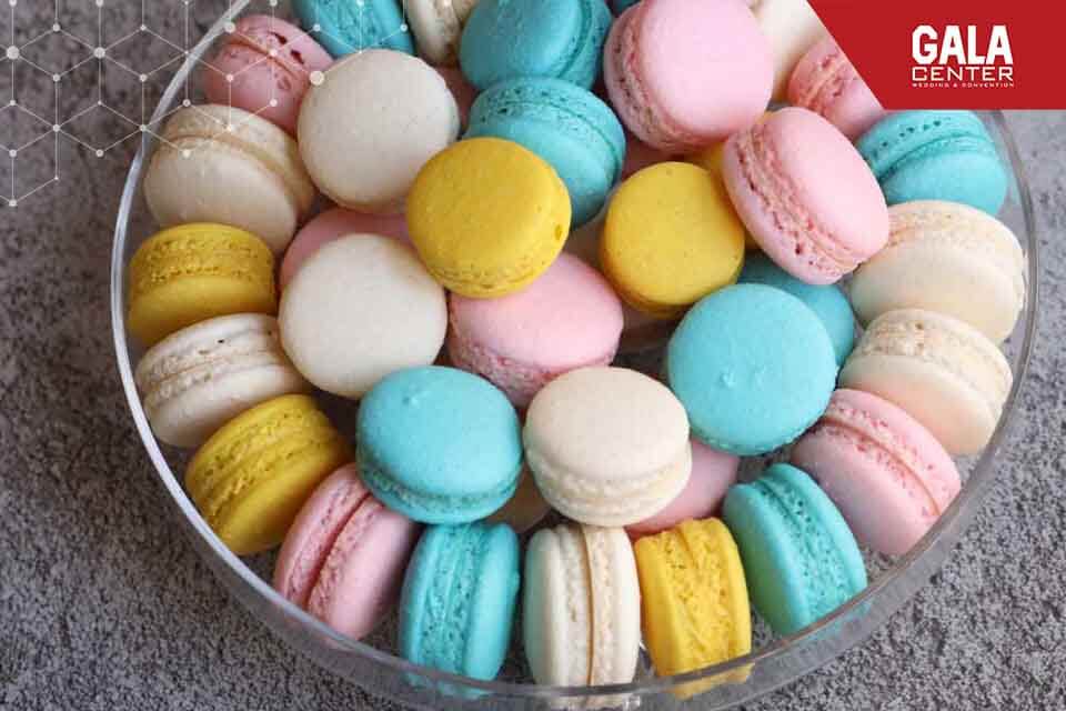 Những chiếc bánh macaron đầy màu sắc