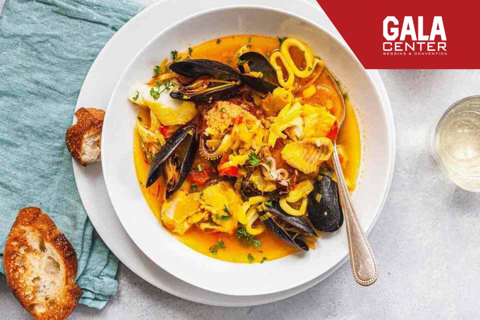 Súp hải sản Bouillabaisse thơm ngon và bổ dưỡng