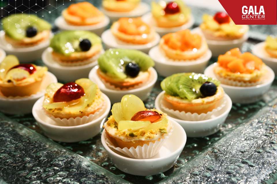 Bánh Tart Táo kết hợp trái cây tươi