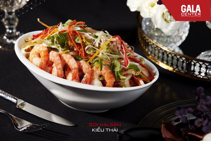 Món Gỏi Hải Sản Kiểu Thái chua ngọt dễ dàng bắt vị cho thực khách những trải nghiệm ẩm thực tuyệt vời