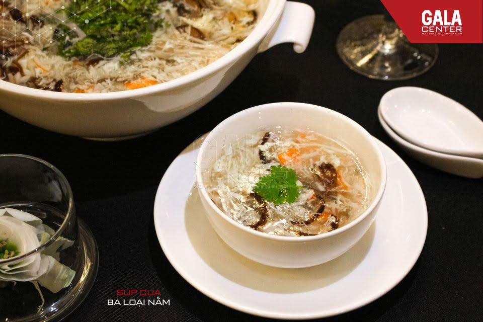 Món súp nấm ấm nóng, thanh nhẹ phù hợp cho menu cưới mùa thu - đông