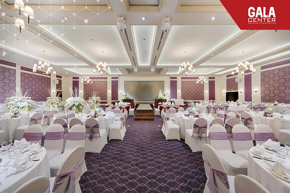 Sảnh tiệc cưới Spring phong cách nhẹ nhàng với tông tím pastel