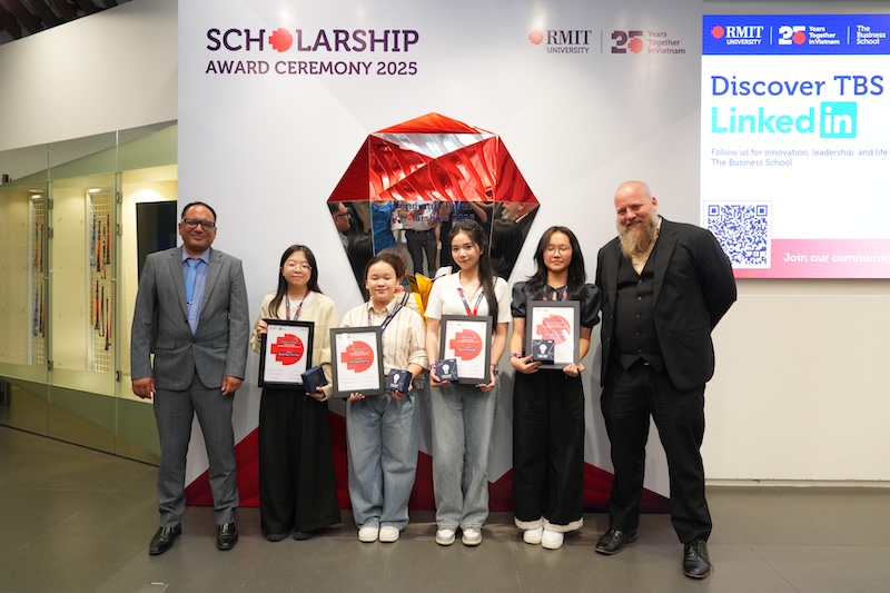 04 Outstanding VASers Awarded 50% Scholarships from RMIT University Vietnam