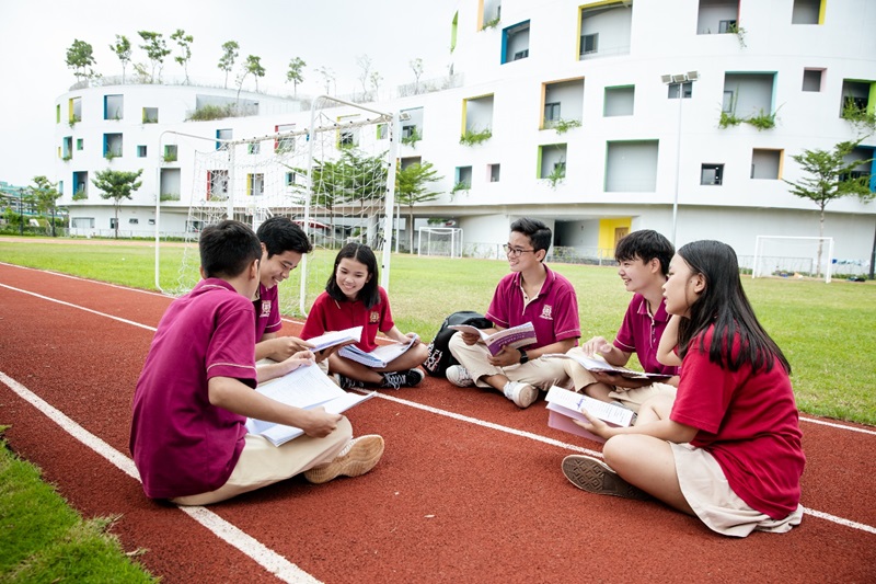 Học tập trong môi trường đa văn hóa giúp học sinh phát triển kỹ năng giao tiếp và thích ứng