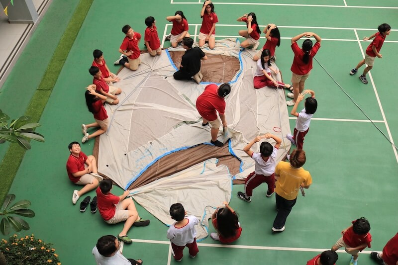 Hoạt động ngoại khoá dựng và trang trí lều trại