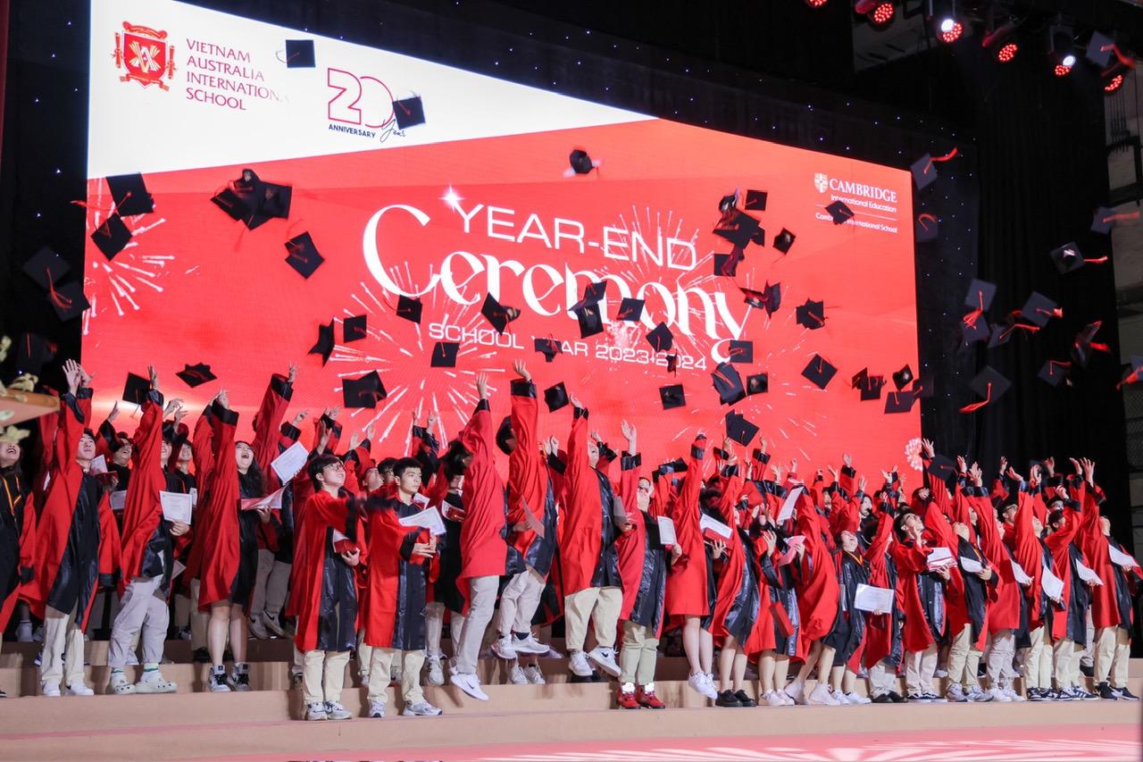 CAP and CAPI VAS students receive a "dual degree" upon graduation