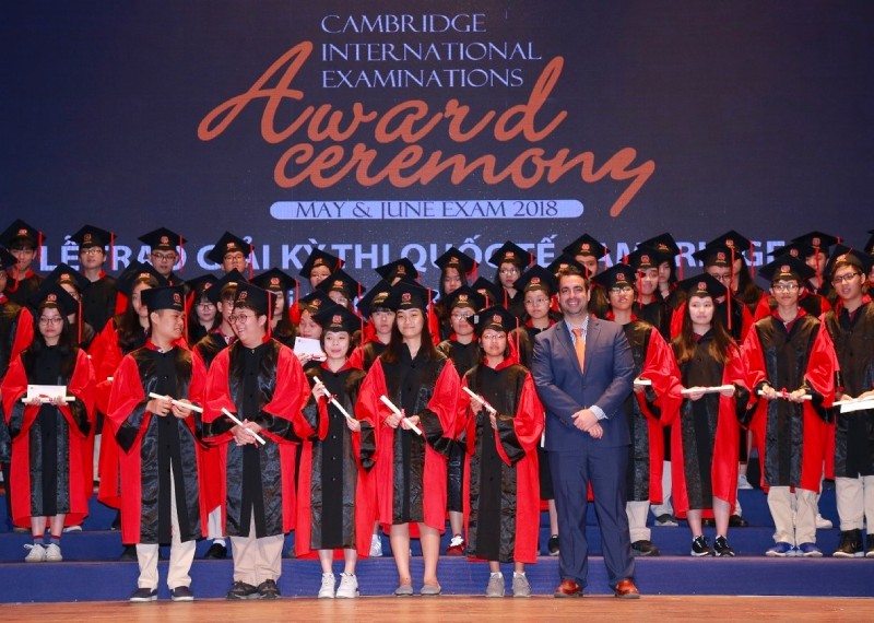 The award ceremony for VAS students who achieved outstanding results in international Cambridge exams.