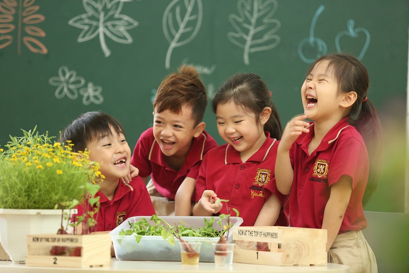 Phụ huynh ngày càng mong muốn các bé được học tập trong môi trường quốc tế