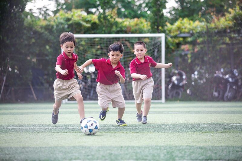Trẻ tham gia các hoạt động ngoài trời tại trường quốc tế Việt Úc - VAS