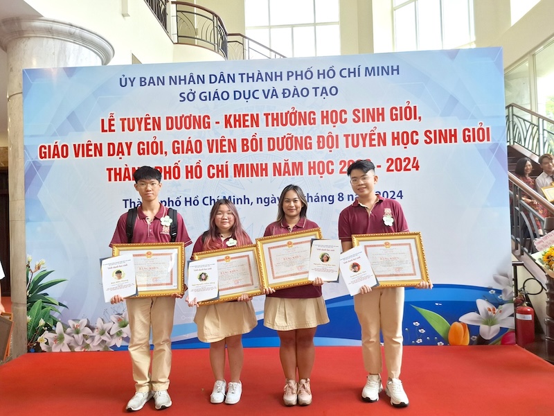 Dự án Otto được trao giải Nhất tại Cuộc thi Khoa học kỹ thuật học sinh trung học TP. Hồ Chí 2024. Ảnh: VAS