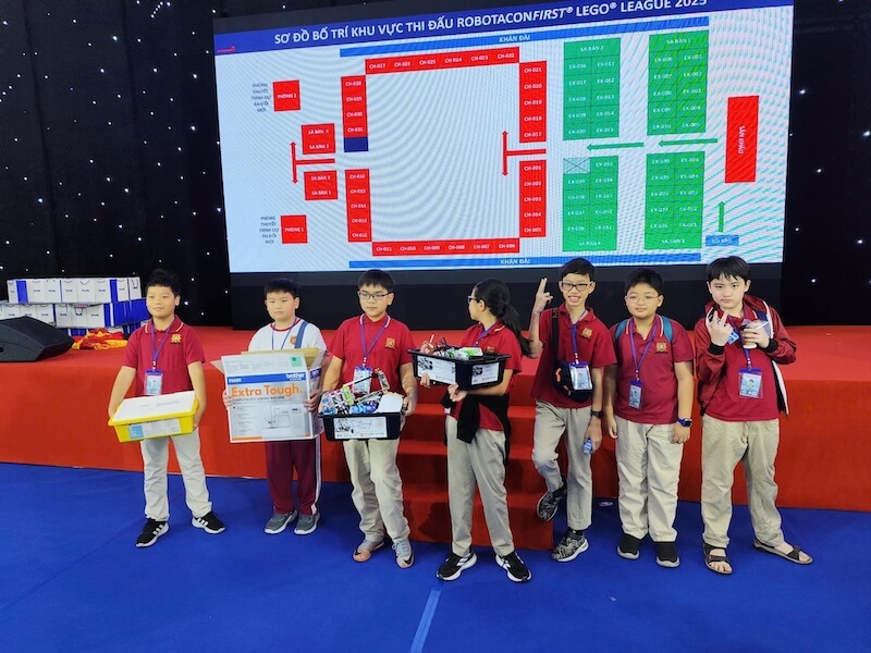 VAS Sala had the opportunity to participate in the Finals of the ROBOTACON® FIRST® LEGO® League (FLL) 2025